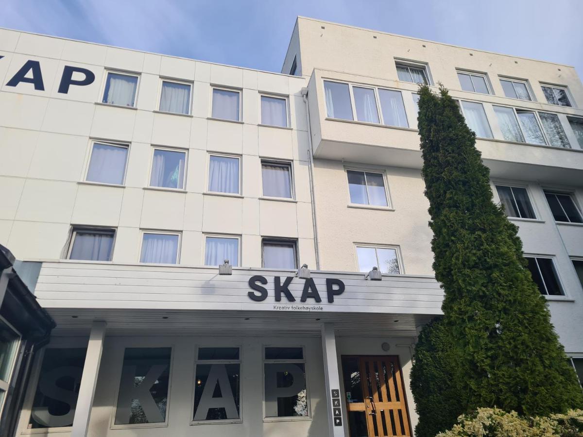 Skap Hostel Mandal Bagian luar foto