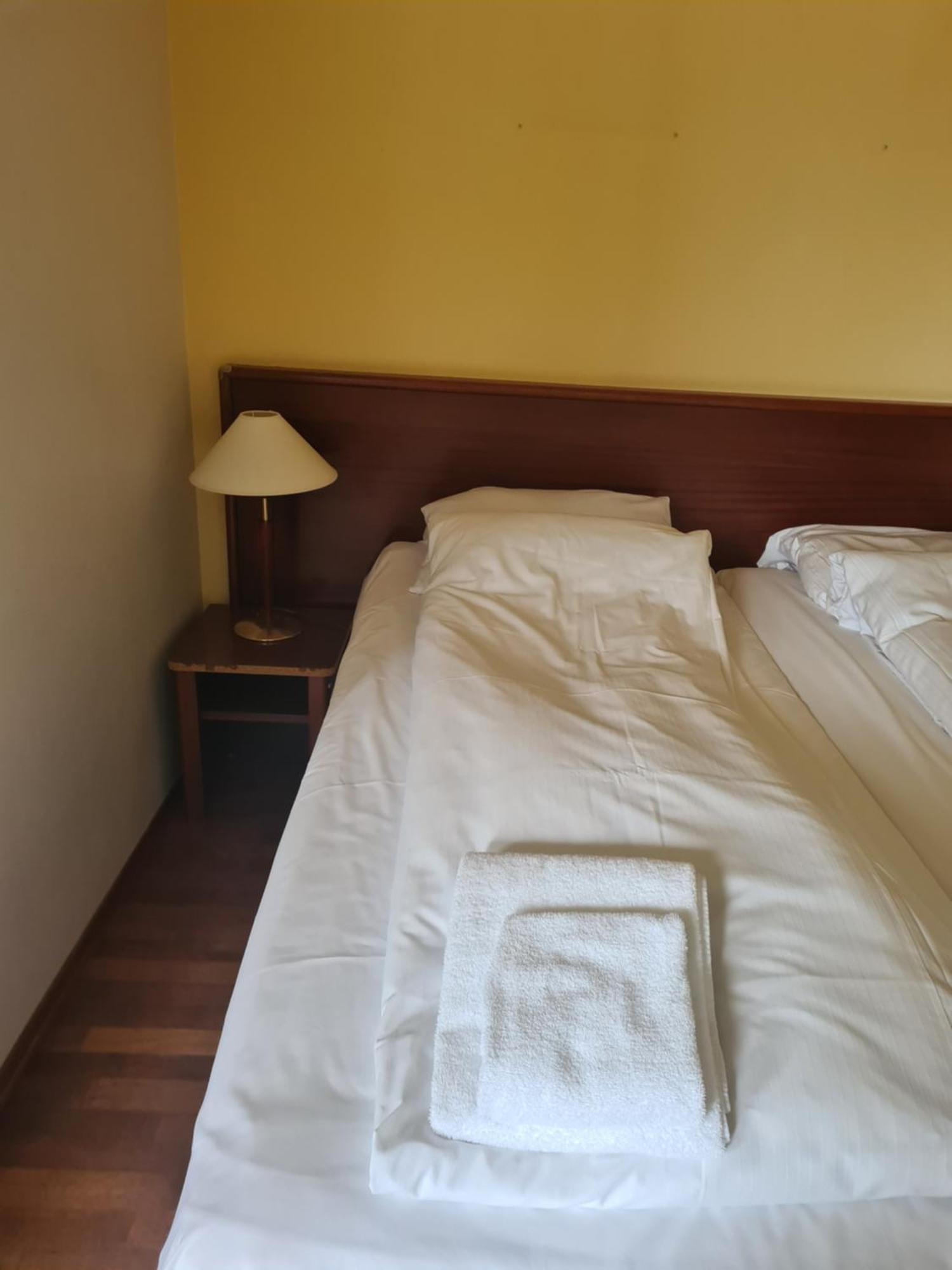 Skap Hostel Mandal Bagian luar foto